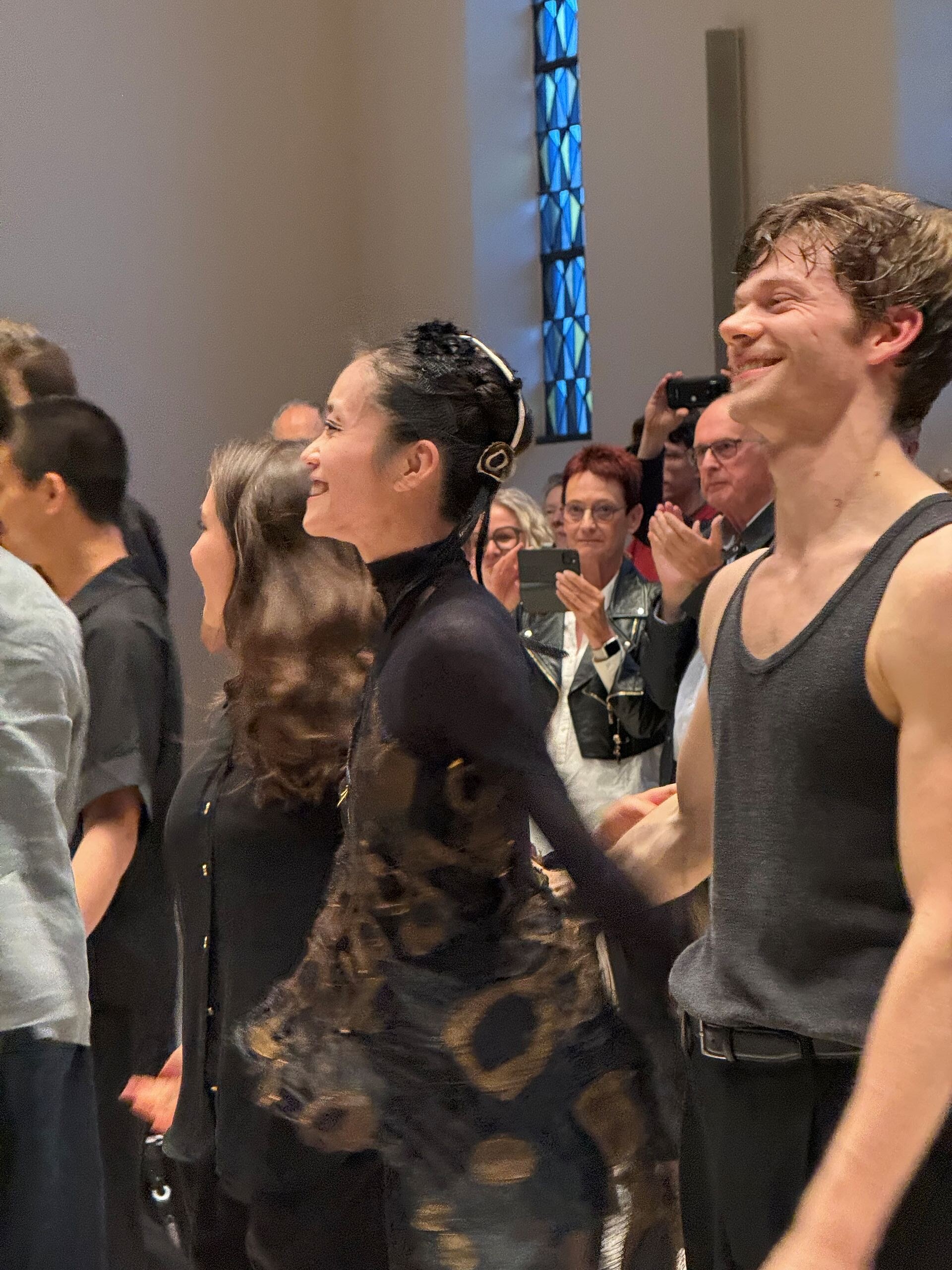 Mizuku Amemyia und Henrik Erikson vom Stuttgarter Ballett nach der Aufführung von CHIMERE in der Degerlocher Kirche Mariä Himmelfahrt